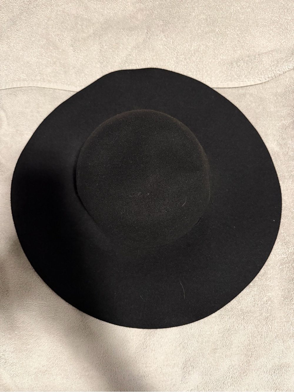 Wool wide brimmed floppy women’s hat